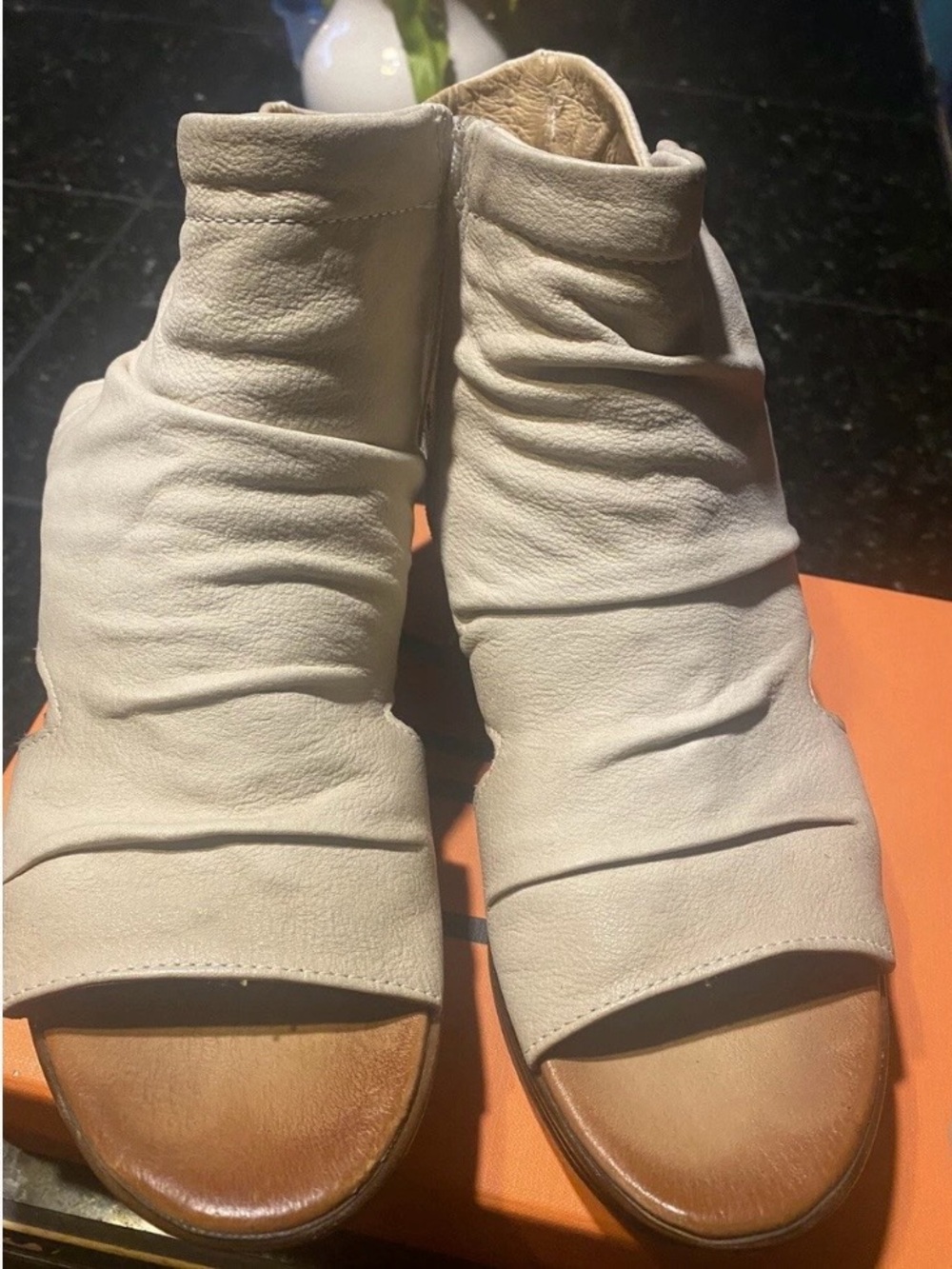 Miz Mooz Cream Open-Toe Slouchy Leather Sandals- Linen